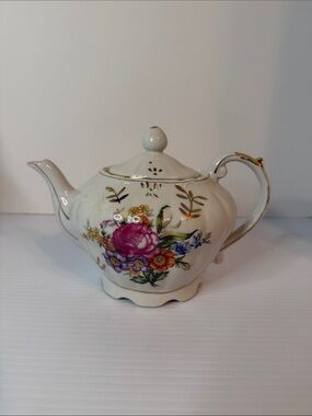 Vintage Granny Musical Teapot Music Box Country Flowers Gold Accents Japan Works